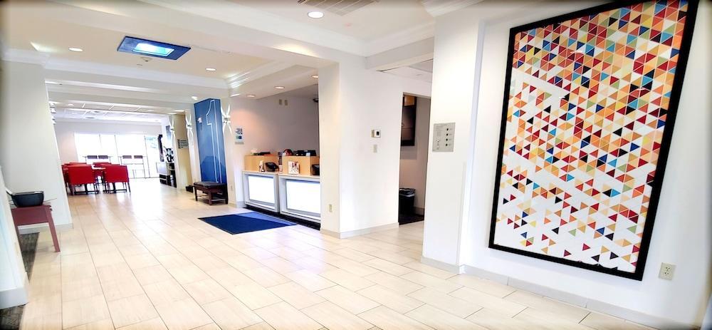 Holiday Inn Express & Suites Clear Spring By Ihg Εξωτερικό φωτογραφία